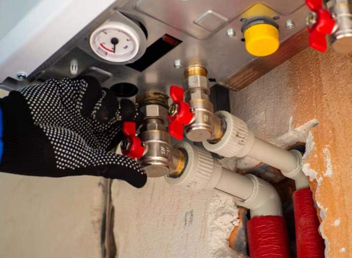 Entreprise de chauffage et de plomberie, Sainte-Maure-de-Touraine